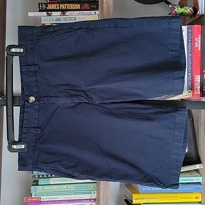 VV Navy Sz 32 shorts